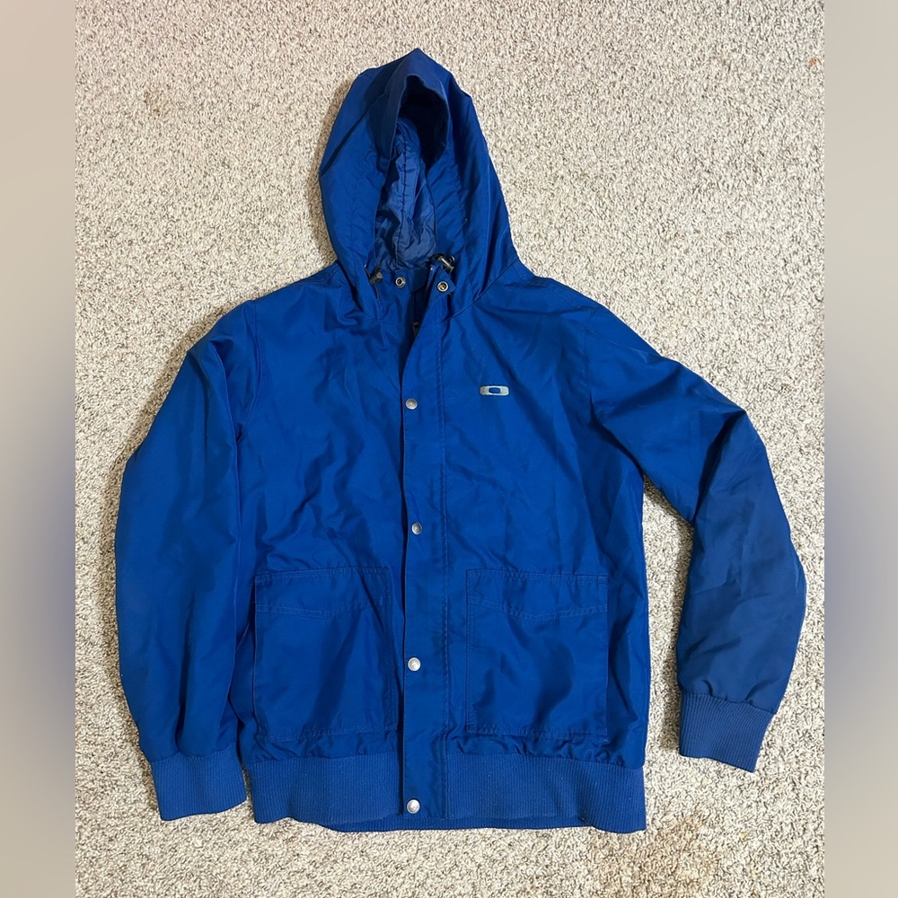 Oakley Men's Hooded Ski Snowboard Windbreaker Jacket Size Medium Royal Blue Y2K